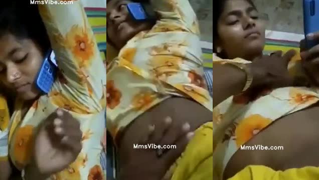 Bangladeshi Bhabhi Caught Having Sex With Lover While Talking To Husband On Video Call