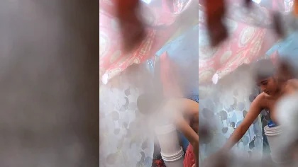 Desi Girl Bathing Secrelty Nude Captured By Neighbour Part-1
