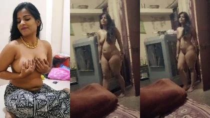 Sexy Marathi Wife Showing Bathing