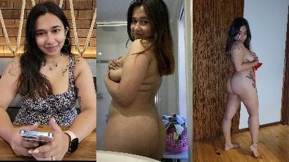 Beautiful Sexy Babe Sucking Own Big Boobs Big Ass Shaking Dancing Striping