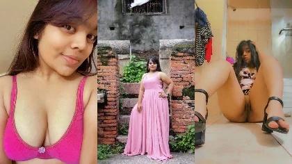 Chubby Girl Teasing Showing Hot Boobs And Sexy Bigass