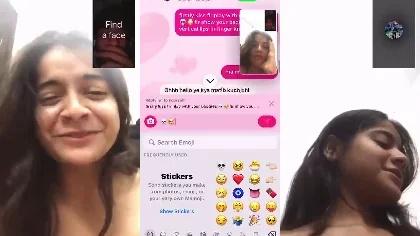 Beautiful Sexy Indian Hot Gf Showing Lover