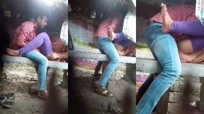 Horny Lover Fucking In Public Place