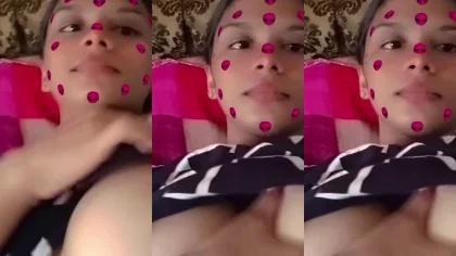 Cute Mallu Girl Showing Her Bigboobs