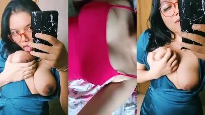 Dr. Shindey Horny Marathi Girl Showing Hot Boobs And Pussy Fingering
