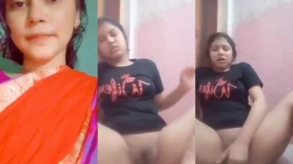 Cute Sexy Babe Showing Hot Boobs And Tight Pussy Fingering